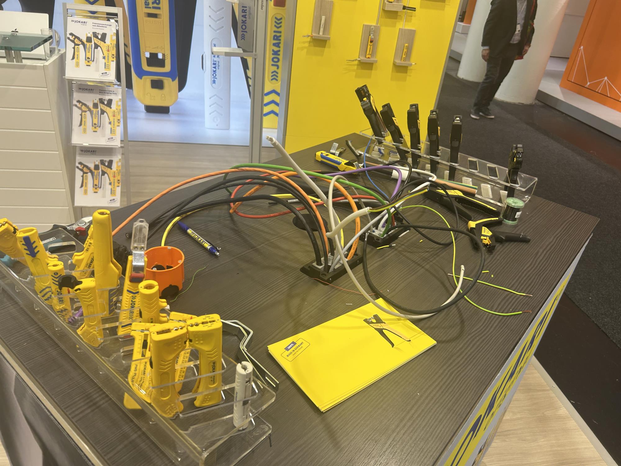 德國Jokari剝線工具/鉗子和切割器編號(hào)8211 9300